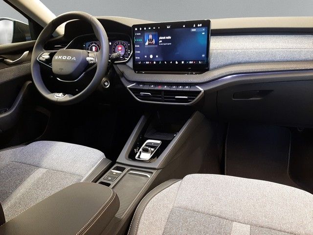 Fahrzeugabbildung Skoda Octavia Combi Selection 2.0TDI DSG PANO Leder