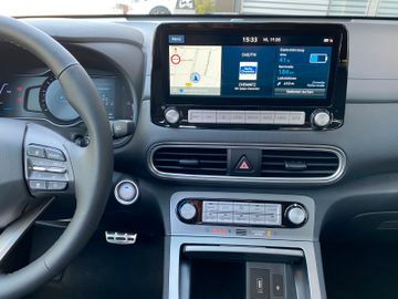 Fahrzeugabbildung Hyundai KONA Elektro 64kWh Premium NAVI LEDER SITZP SD