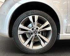 MERCEDES-BENZ V 300 AVANTGARDE EDITION 4MATIC lang AMG 360° Ka