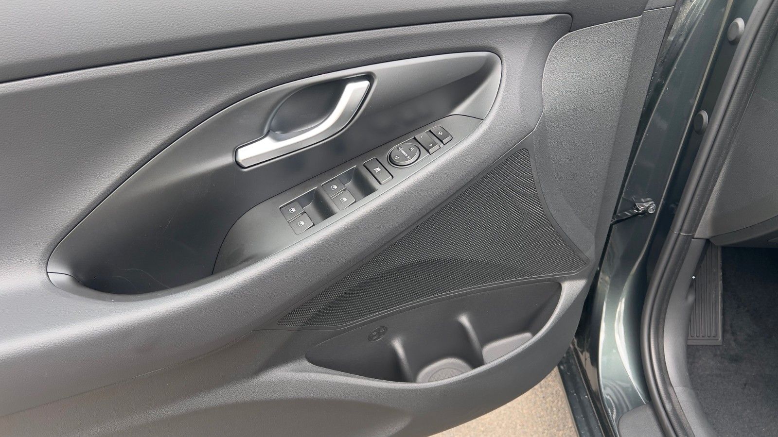 Fahrzeugabbildung Hyundai i30 1.0 T-GDI Advantage *Plus-Pkt*Navi*RFKamera*