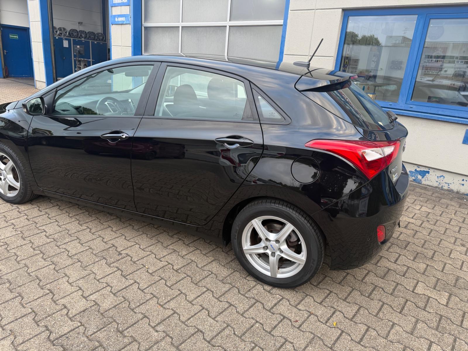Hyundai i30 FIFA World Cup Edition