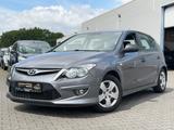 Hyundai i30 1.4 Classic - Hyundai i30 Gebrauchtwagen in Rostock