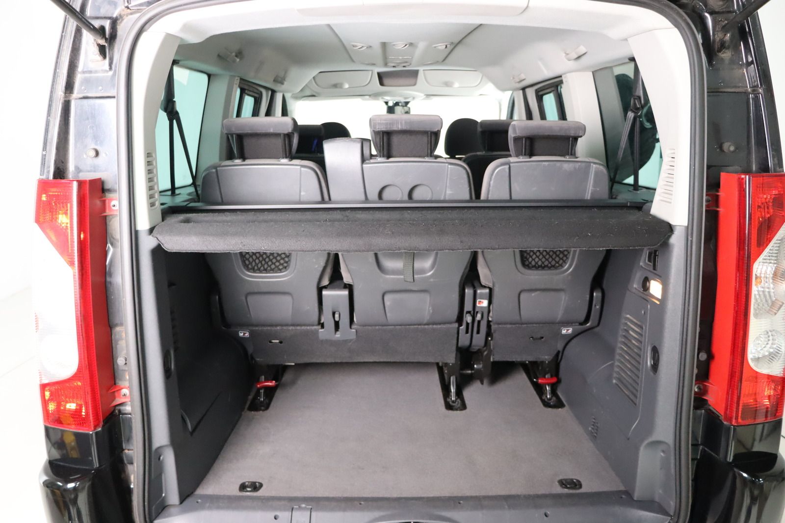 Fahrzeugabbildung Citroën Jumpy L2 2.0 HDI 125 FAP Exclusive 8-Sitzer