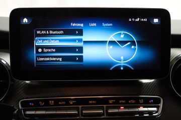 Mercedes-Benz V 300 Edition lang AMG Line Pano AHK Airmatic