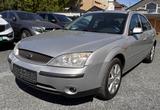 Ford Mondeo 2.0 Ghia Autom. - Ford aus 2001