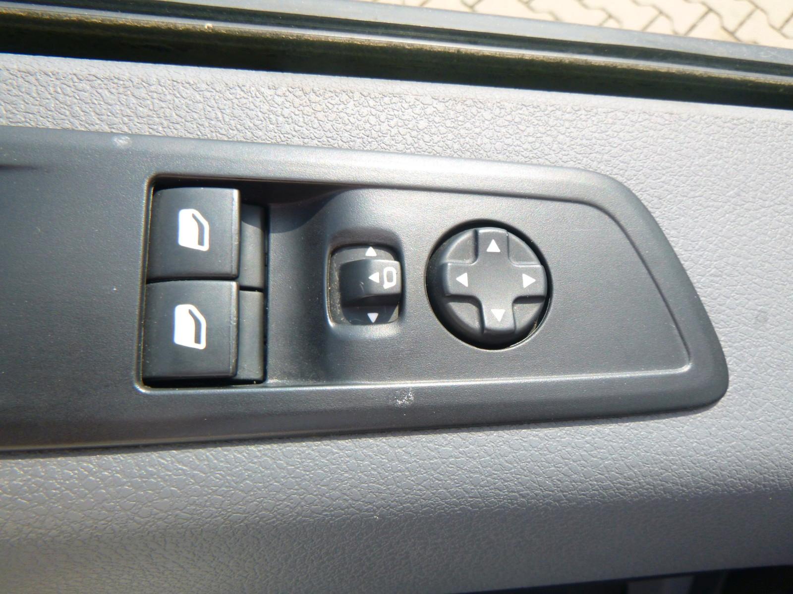 Peugeot Expert 1,5 Blue HDi L2 >38.577KM/8Sitze/Navi/PDC
