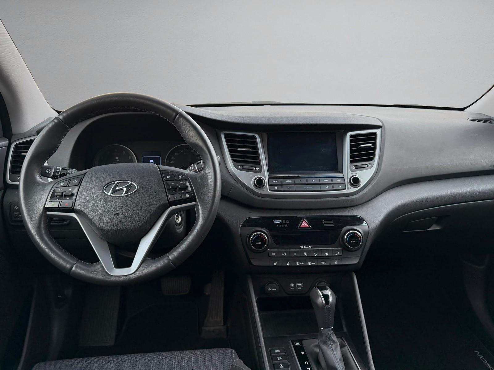 Hyundai Tucson Intro Edition 4WD 1.HAND*LED*NAVI*TOTW