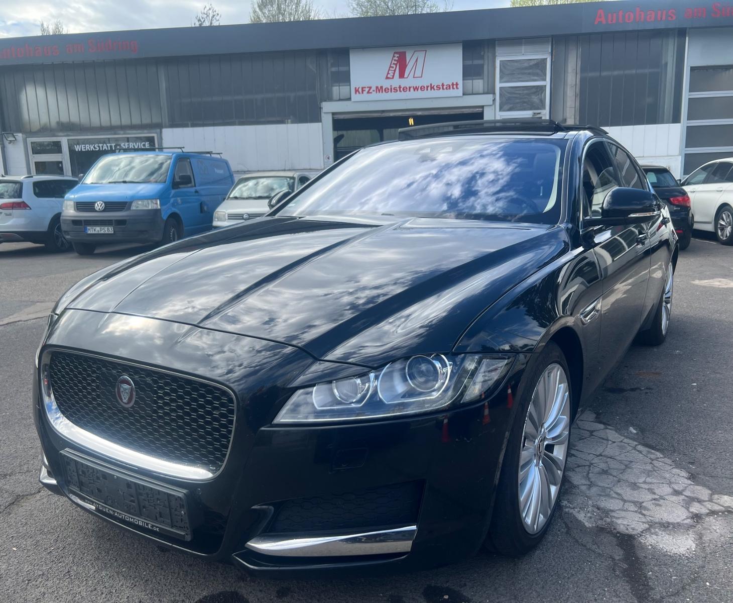 Jaguar XF E-Perfo. 163PS Automatik/Panorama/Leder/Xenon