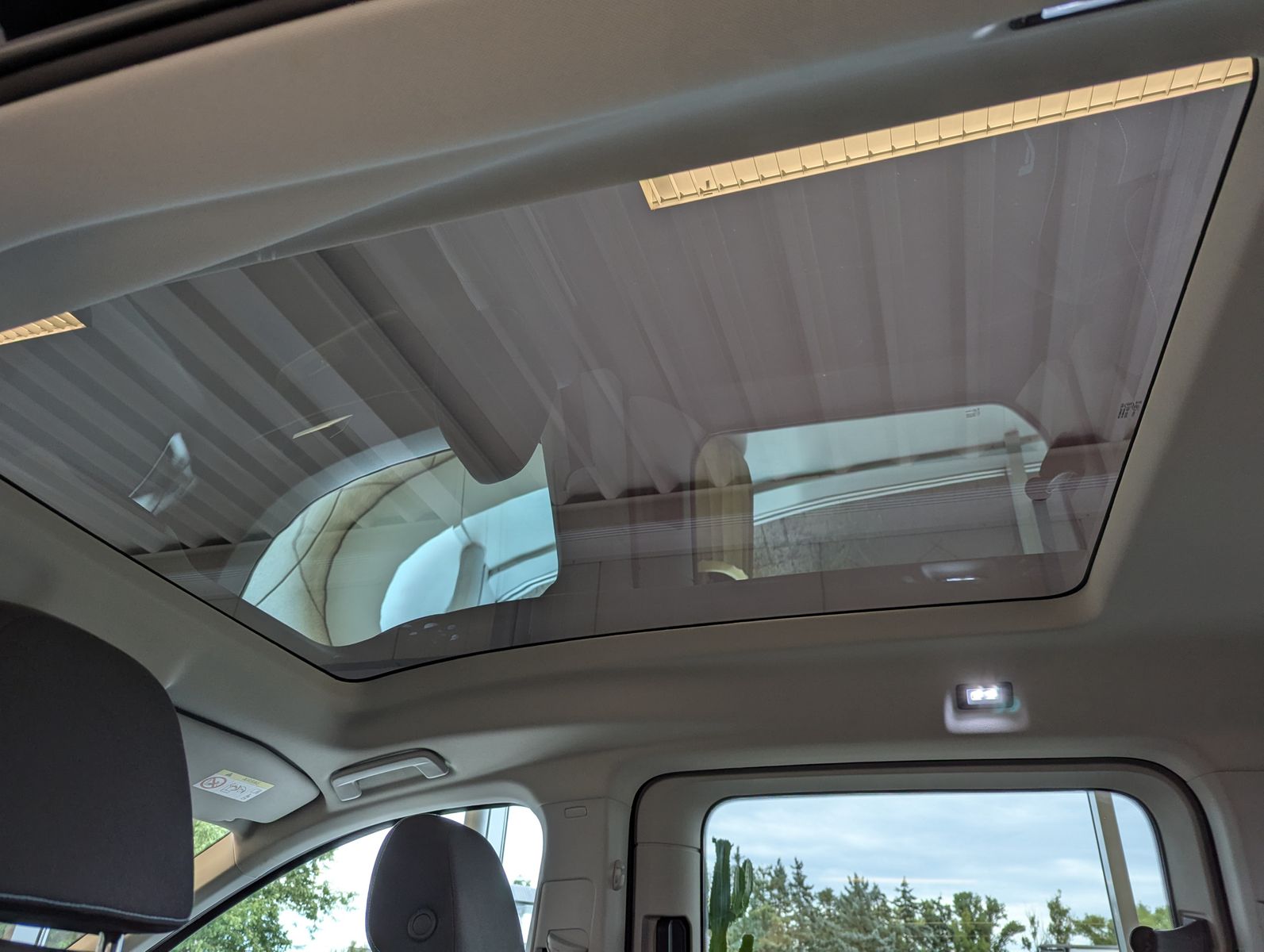 FORD Tourneo Connect L2 Active 7-Sitz Bi-LED Pano AHK - Image 14