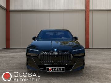 BMW 750 - 3