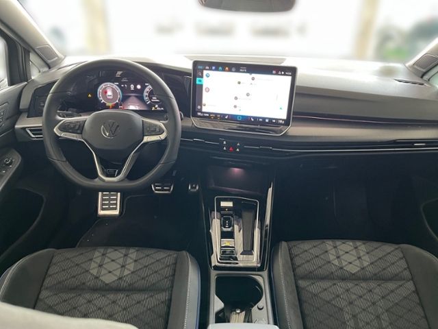 Fahrzeugabbildung Volkswagen Golf Variant 1.5 eTSI DSG R-LINE BLACK-STYLE NAV