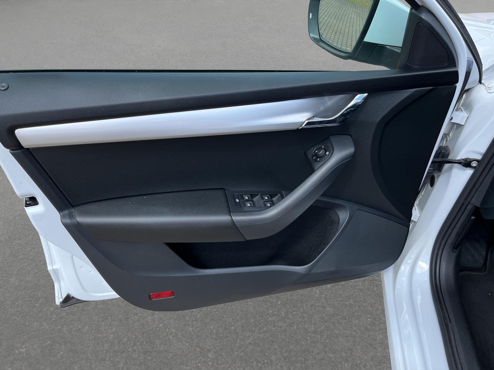 Skoda Octavia TOUR 1.0TSI LED-SCHEINWERFER+NAVI+KLIMA, миниатюра 22