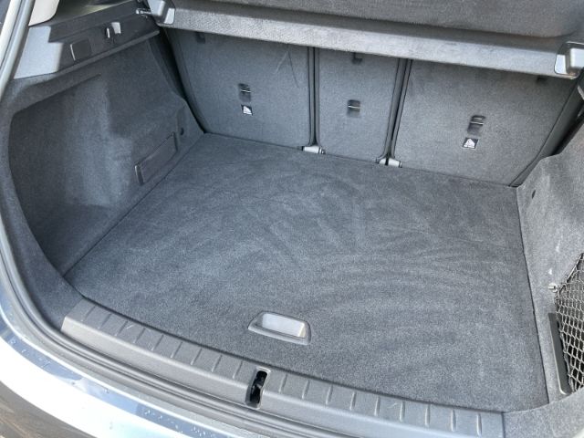 Fahrzeugabbildung BMW 218 Active Tourer Advantage Autom. Navigation. R