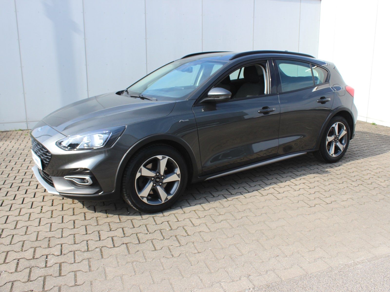 Fahrzeugabbildung Ford Focus Active 1,0 EcoBoost Start/Stopp