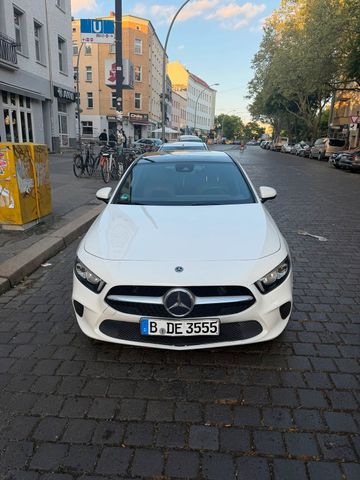MERCEDES-BENZ A Klasse 200 Benzin