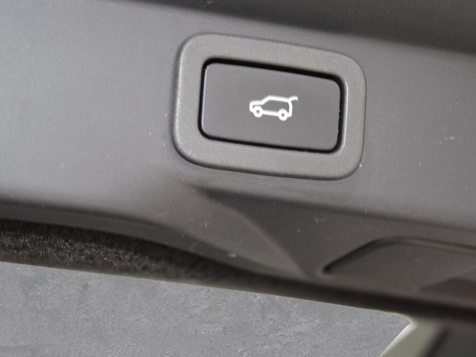 Fahrzeugabbildung Land Rover Range Rover Sport SDV6 Dynamic HSE