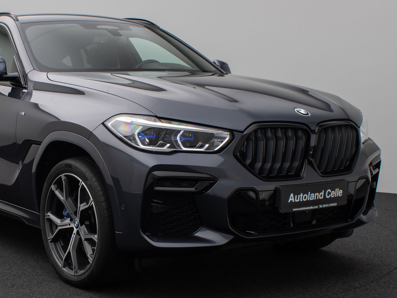 Fahrzeugabbildung BMW X6 xD30d M Sport Panorama Laser 360°HUD SoftClos