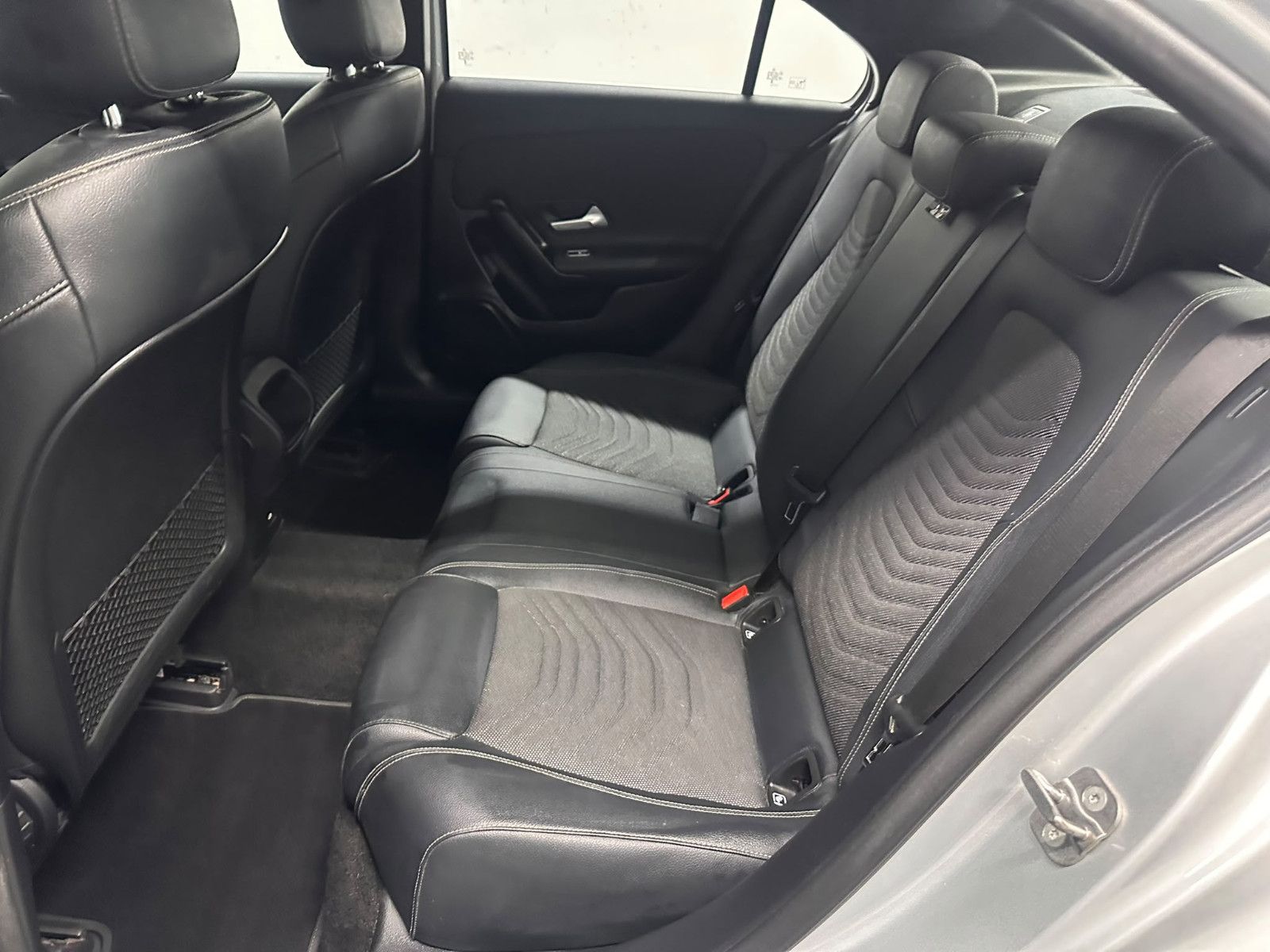 Fahrzeugabbildung Mercedes-Benz A 180 d DCT *LIMOUSINE *KLIMA*NAVI*CARPLAY*