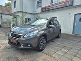Peugeot 2008 Active 1.2*Klima-AHK-PDC* - Peugeot 2008: Kombi