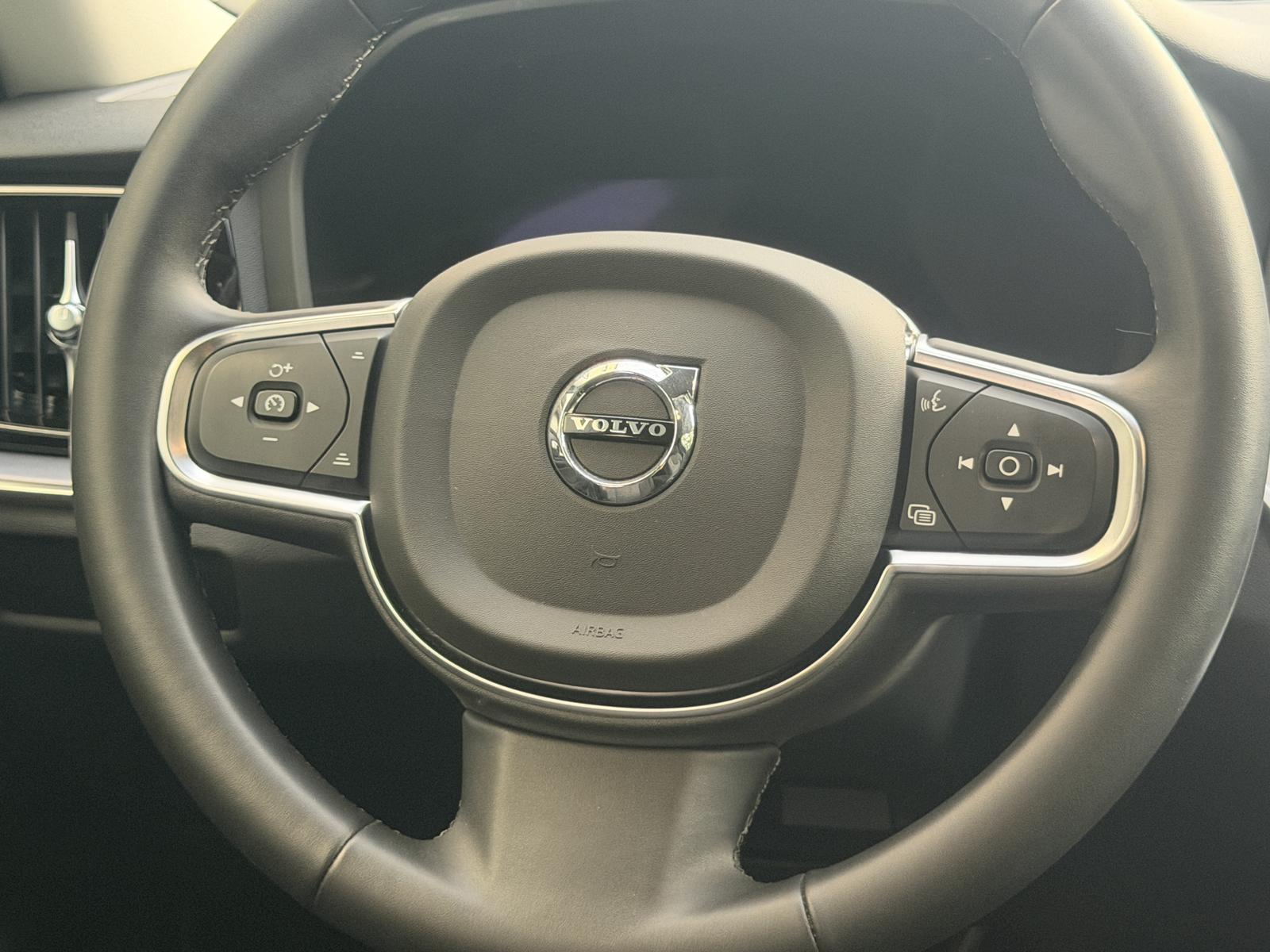 Volvo V60 Core LED ACC Virtual-Cockpit Rü-Kamera Navi