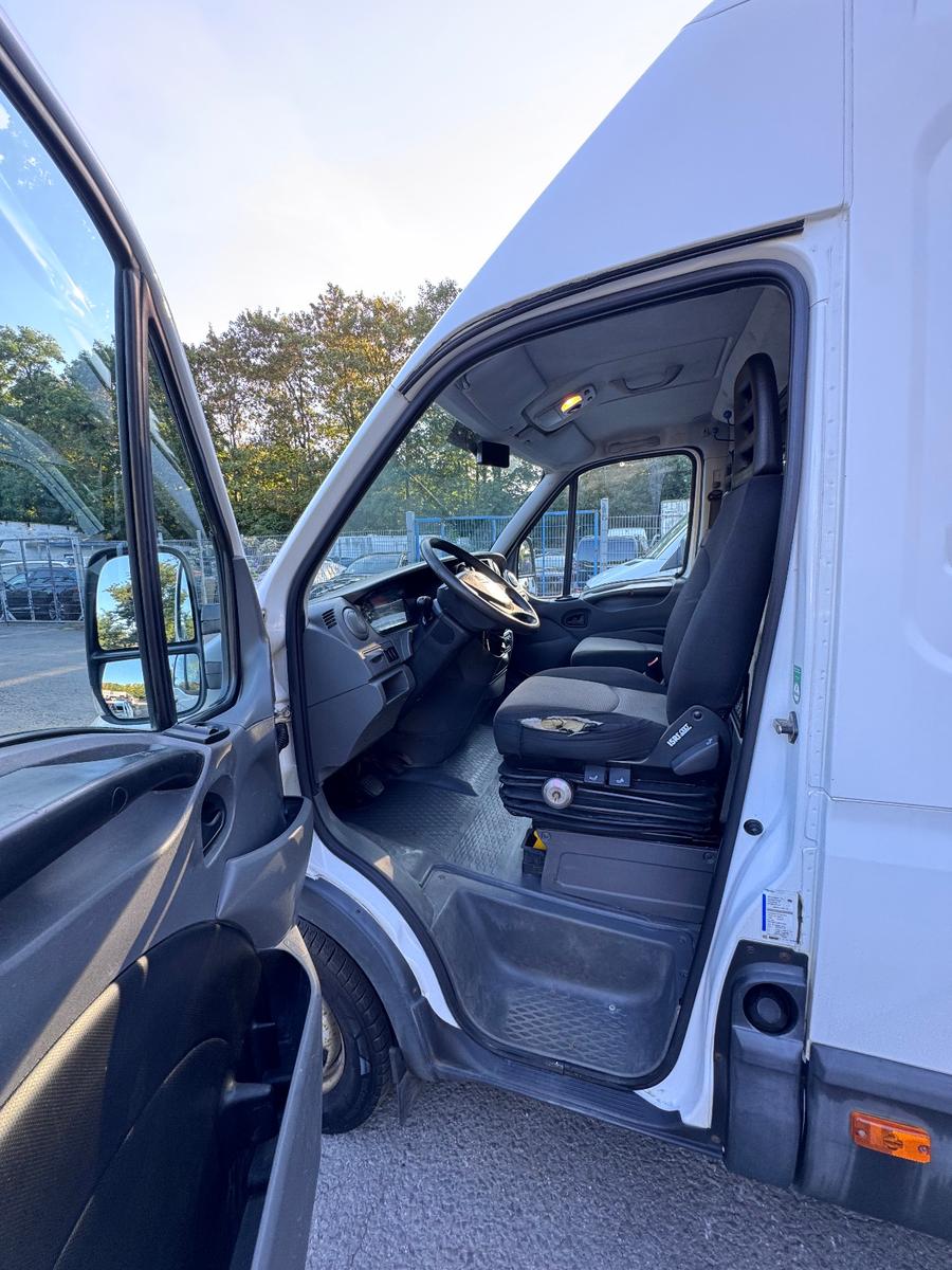 Iveco Daily Kasten HKa 50 C... Radstand 3950