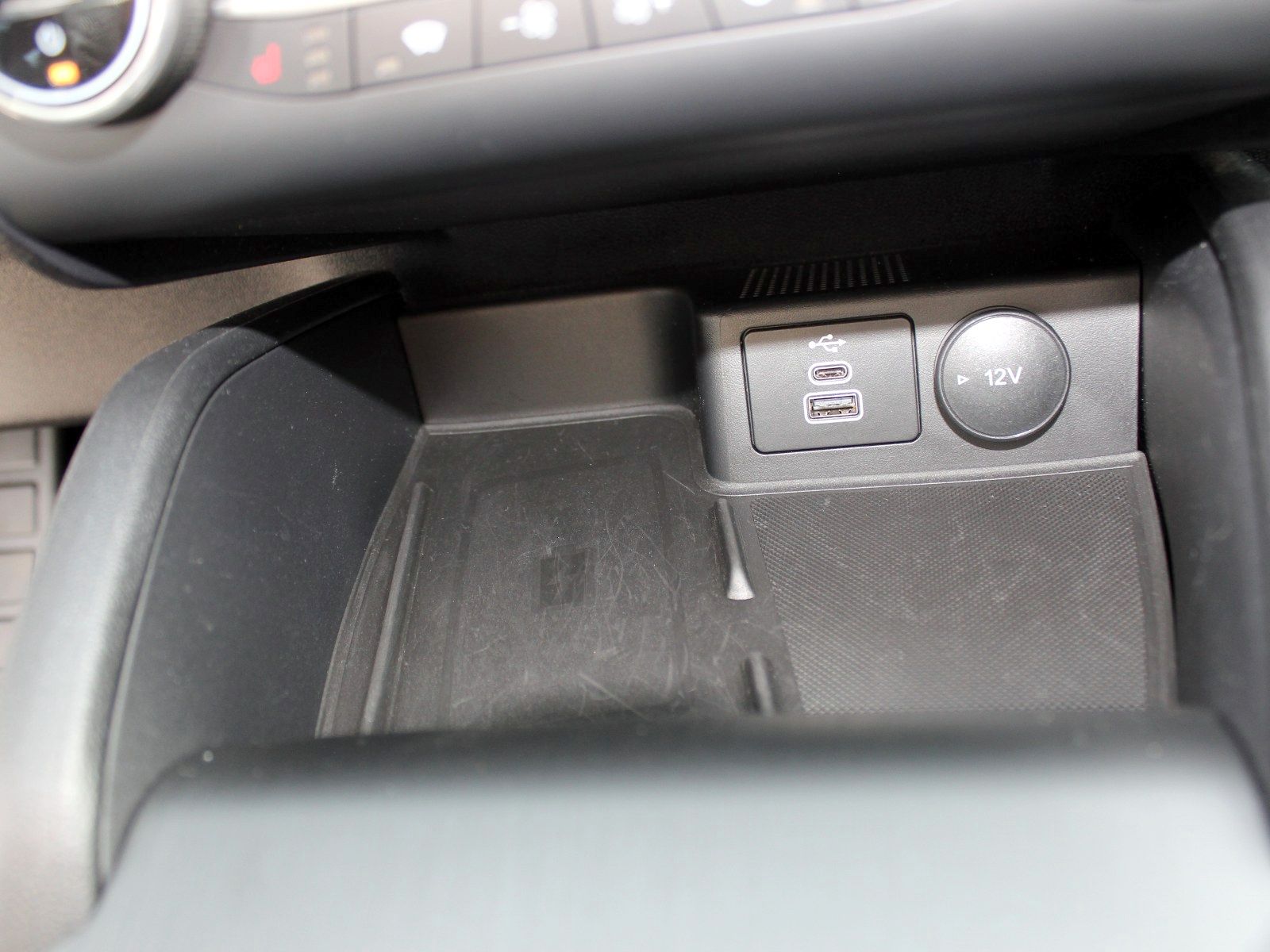 Fahrzeugabbildung Ford Kuga Plug-In Hybrid Cool & Connect