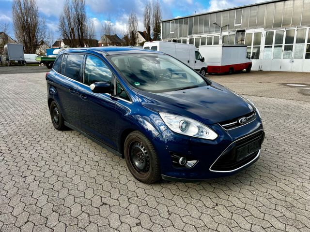 Ford Grand C-MAX Titanium