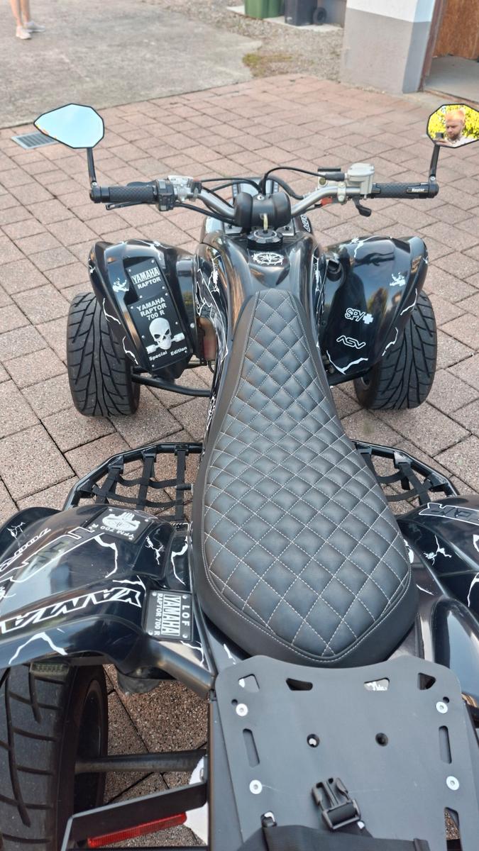 Yamaha Raptor 2008 — салон