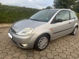 Ford Fiesta 1.6 16V Ghia Auto Ghia - Ford Fiesta aus 2004: 1.6