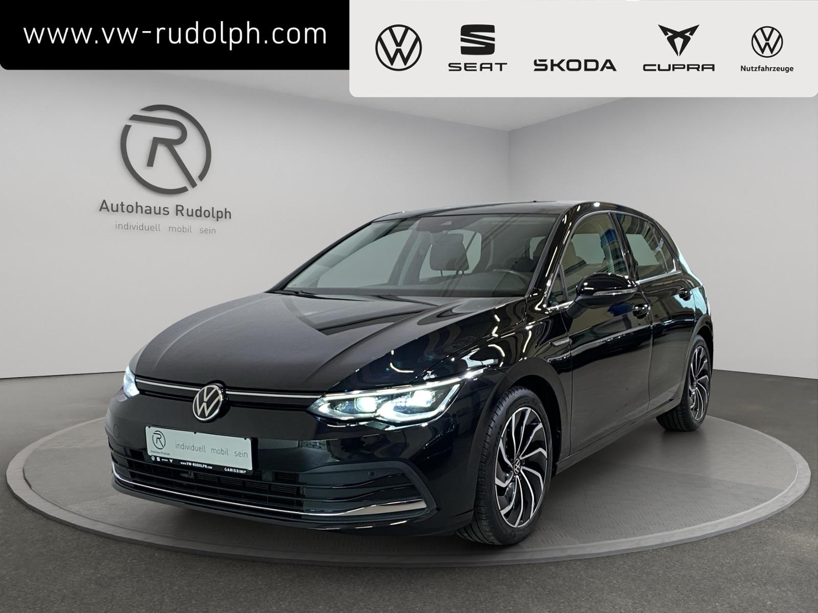 Volkswagen Golf VIII 1.5 TSI Style "First Edition" / Navi
