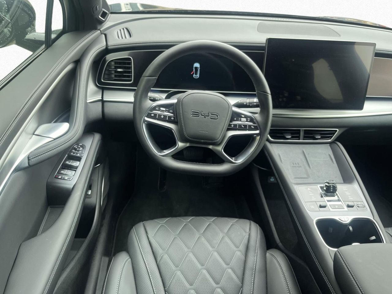 BYD SEALION 7