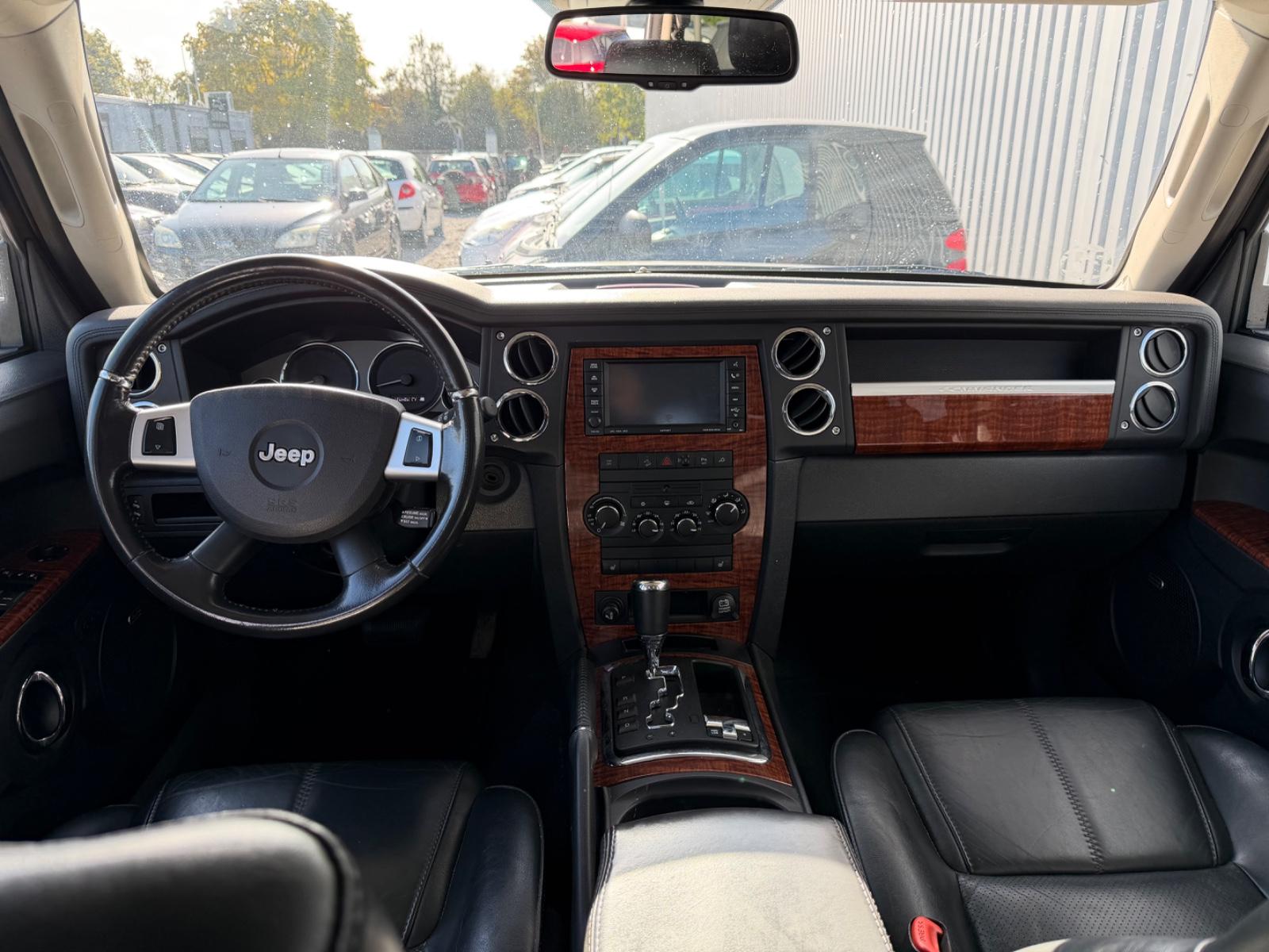 Jeep Commander 3.0 CRD V6 218 ch – 4x4 – 7 places – BVA – Toit panoramique – 186 000 km