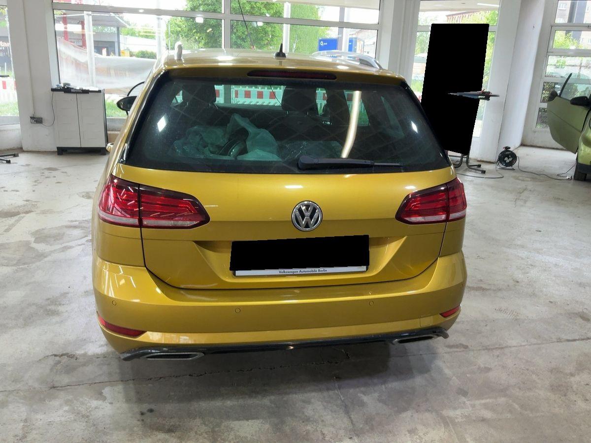 Volkswagen Golf 2.0 TDI Var. DSG "3xR-Line//LED//StHz//Dig.