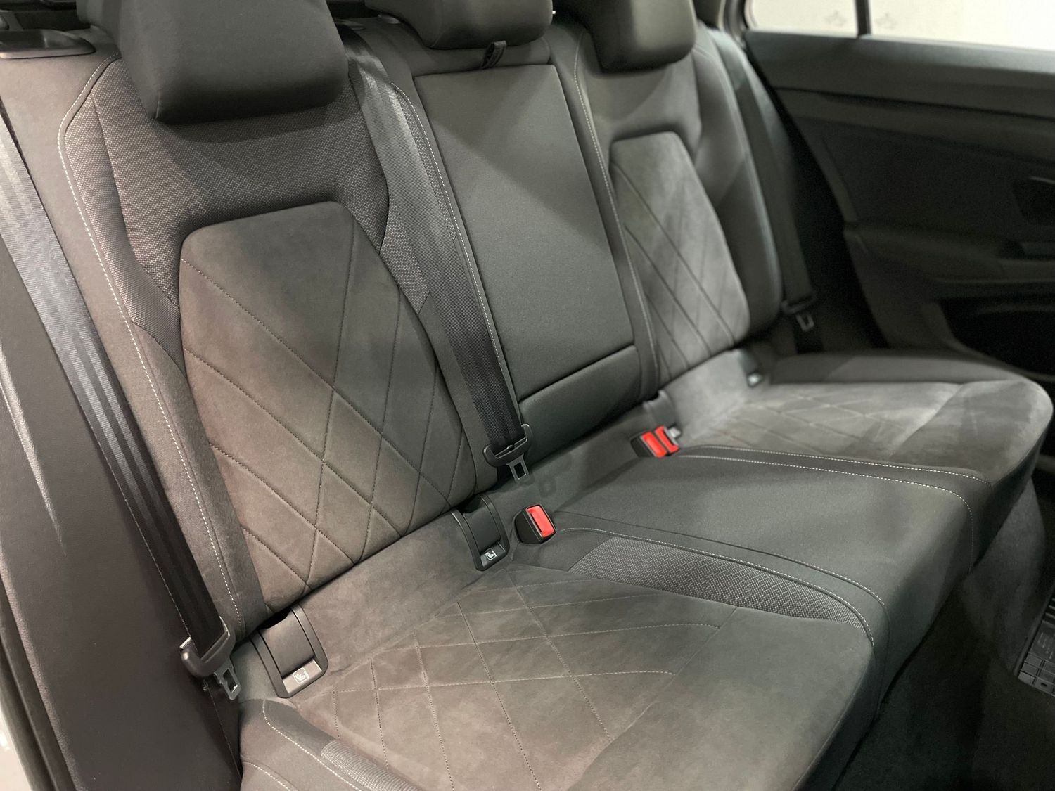 Fahrzeugabbildung Volkswagen Golf Style Highline #Virtual#LED#ACC#Pano#Ambien