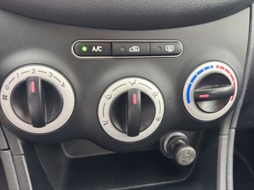 Hyundai i10 Edition+ Sitzhzg+Klima Tüv neu, Bild 17