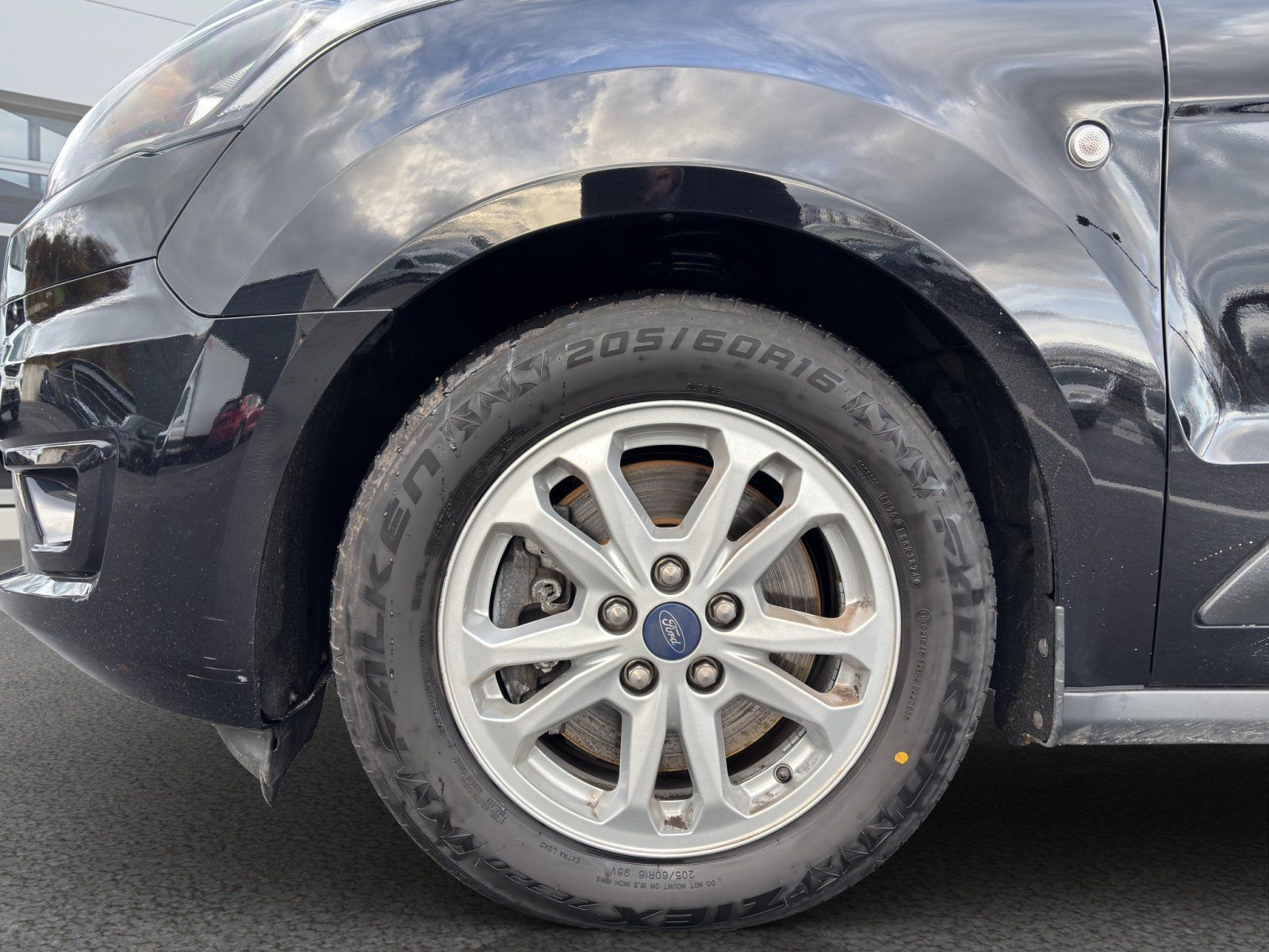 Fahrzeugabbildung Ford Transit Connect Kasten lang Trend #AHK