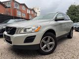 Volvo XC60 Kinetic 2WD/ZR-SERVI NEU/AUT/XENON/SHZ/NAVI - Volvo XC60: Kinetic
