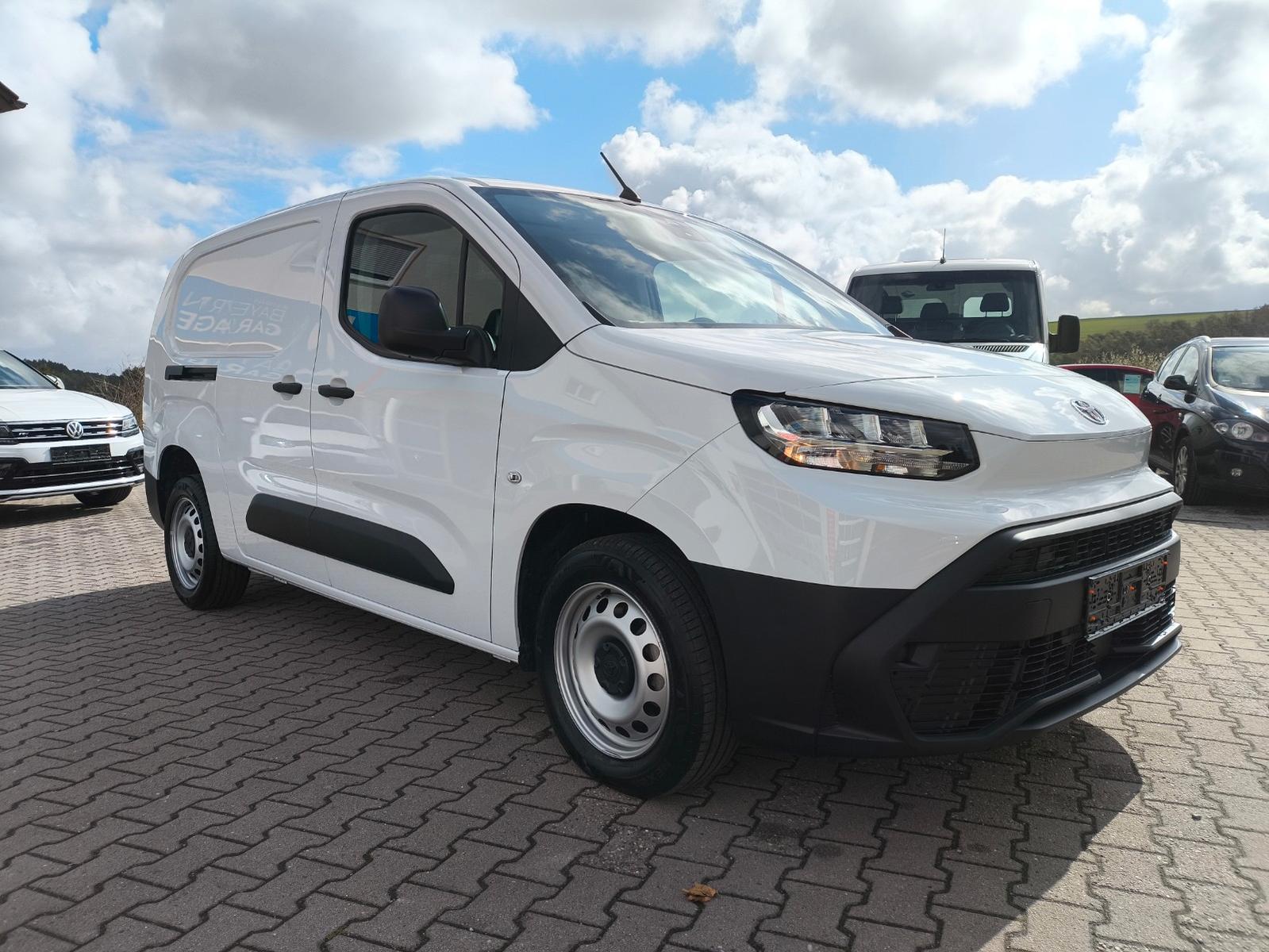 Toyota Proace City 1.5D L2 nur 1.000 KM Mwst.ausw.