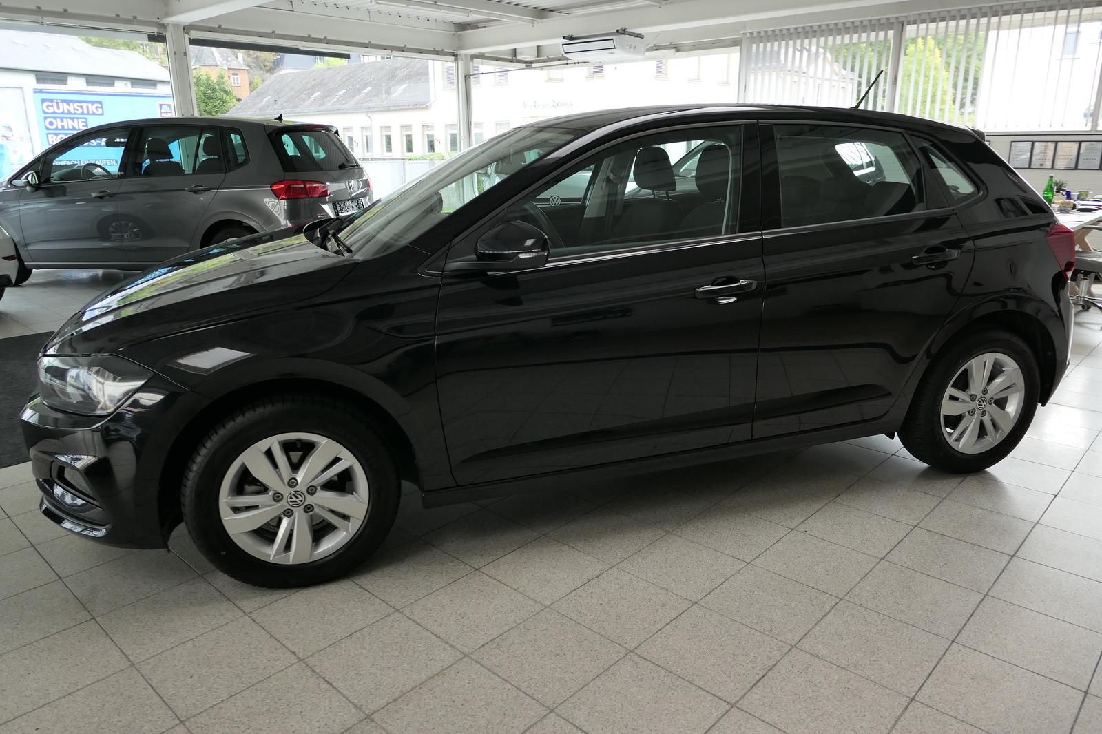 Volkswagen Polo VI Comfortline 30000 km! PDC! SHZ! Navi! BT