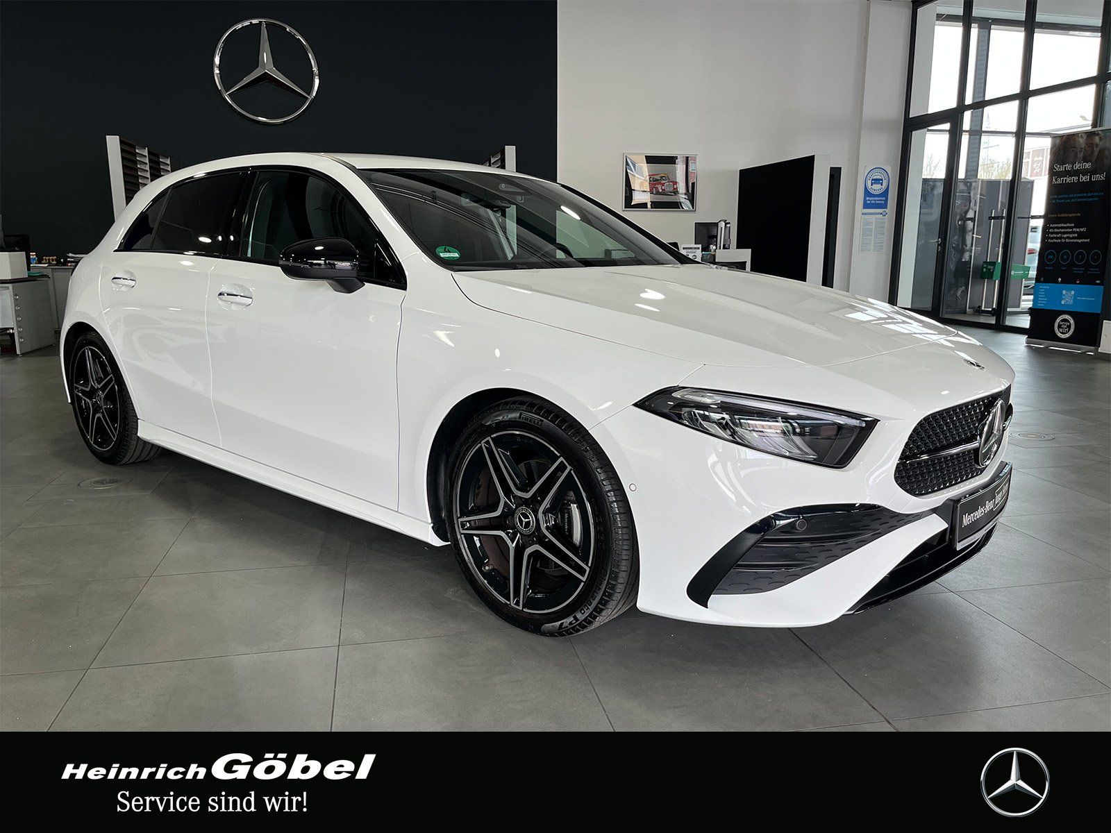Fahrzeugabbildung Mercedes-Benz A 200 AMG+KAMERA+LED+NIGHT+CARPLAY+DISTRONIC+AHK