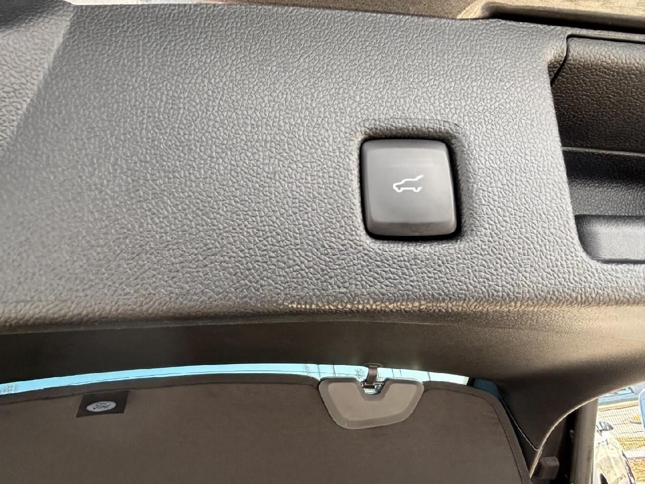 Fahrzeugabbildung Ford Kuga Titanium