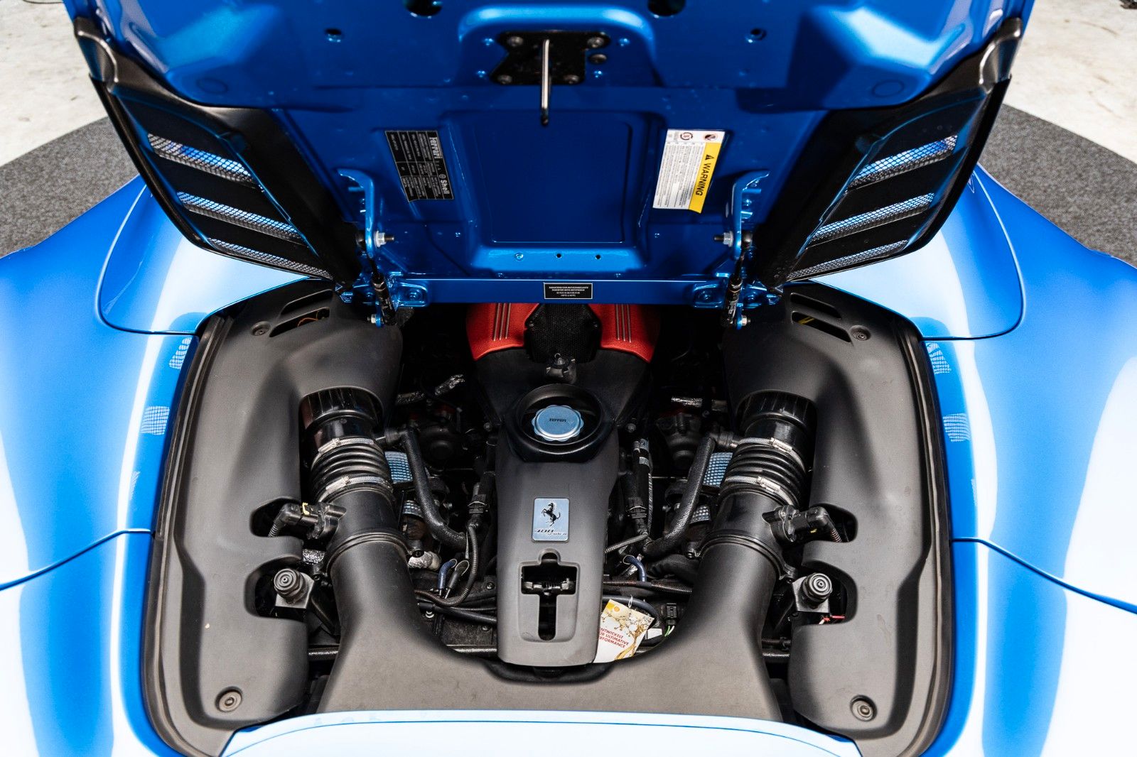 Fahrzeugabbildung Ferrari 488 Spider + Carbon + Daytona + Liftsystem
