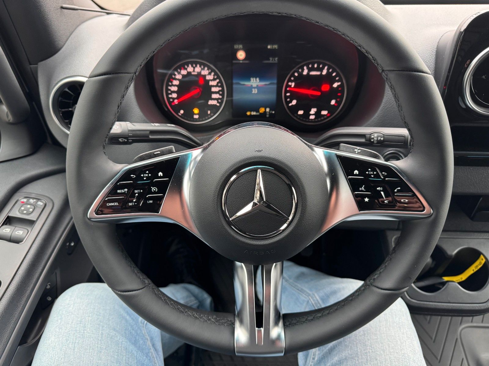 Fahrzeugabbildung Mercedes-Benz Sprinter 319 CDI 3665 Klima Kamera AHK