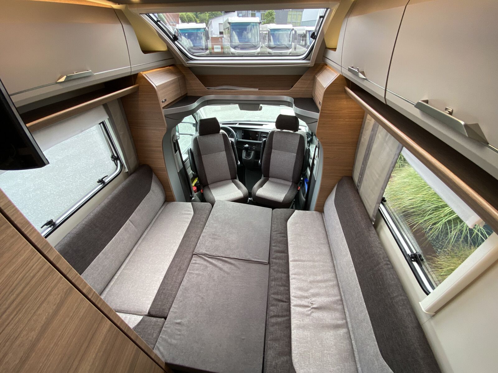 Fahrzeugabbildung Knaus Tourer Van VANSATION 500 LT Automatik, Markise