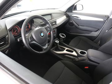 BMW X1 sDrive 20d XENON KLIMAAUTOMATIK PDC AHK