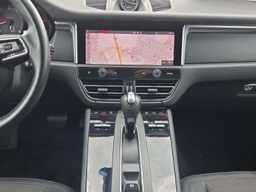 Porsche Macan - 8