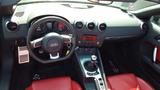 Audi TT Roadster 2.0 Schalter 200PS LEDER rot LED SHZ - Audi TT: Ps