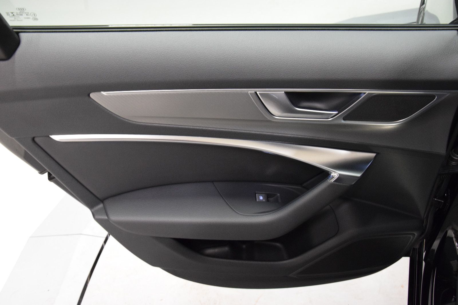Fahrzeugabbildung Audi A6 Lim. 55 TFSI quattro Sport Pano Leder ACC