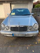 Mercedes-Benz E Klasse 230 W210 Avantgarde Top Zustand Tüv Neu - Mercedes-Benz 230 in Bonn