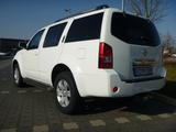 Nissan Pathfinder 2.5 dCi Premium 7x Sitzplätze - Nissan Pathfinder: Automatik